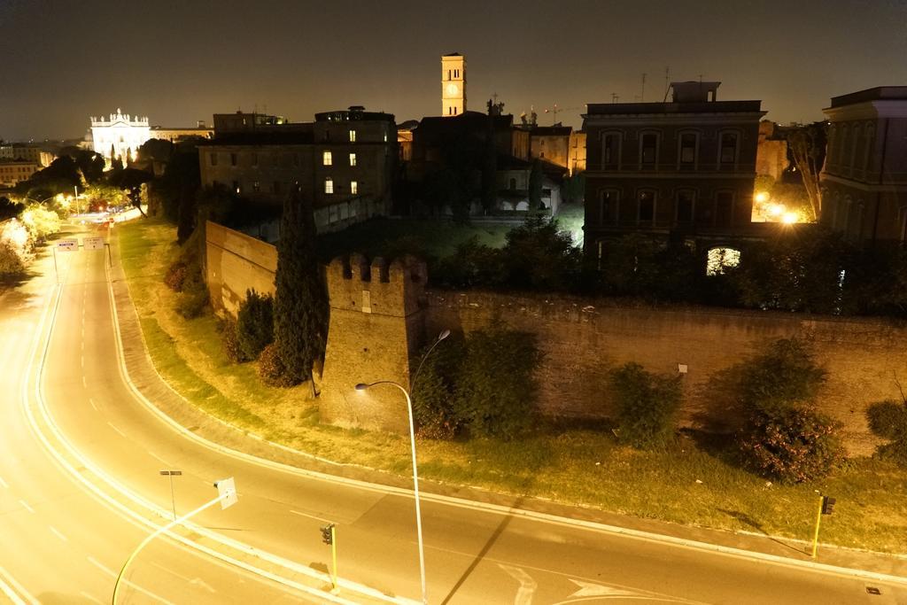 ホテルTerrazza Sotto Le Stelle ローマ 部屋 写真